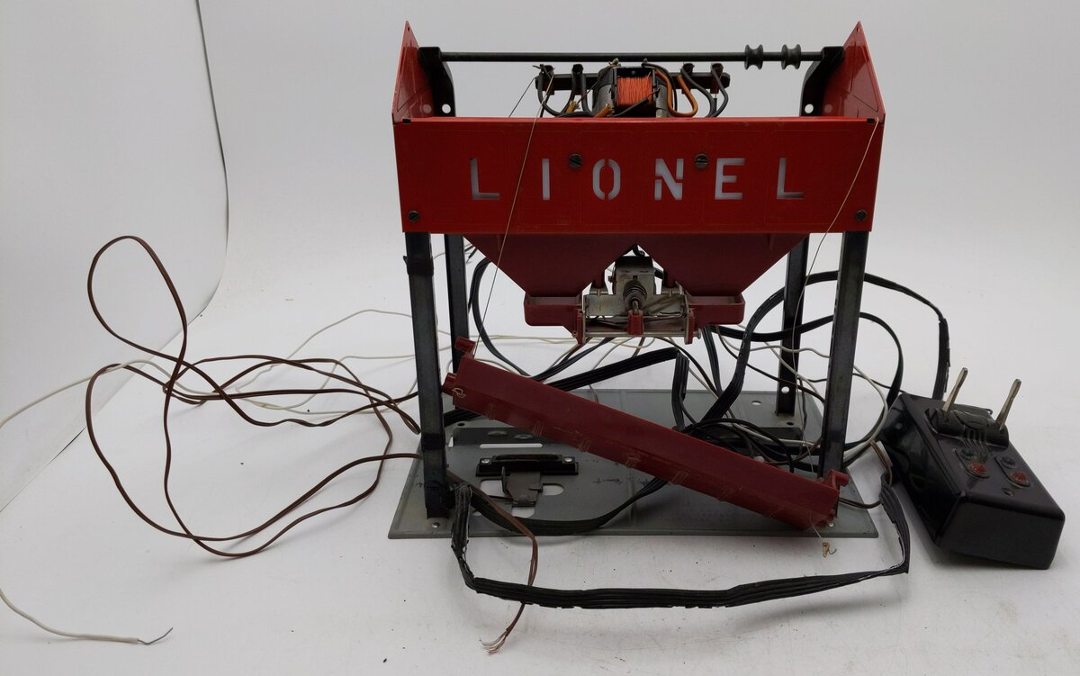 Lionel 497 Vintage O Operating Coaling Station