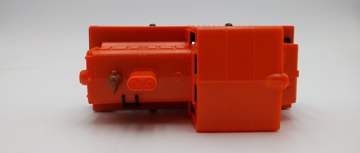 Lionel 6-18924 O Gauge Illinios Central Industrial Engine LN/Box