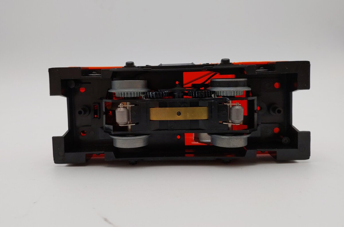 Lionel 6-18924 O Gauge Illinios Central Industrial Engine LN/Box