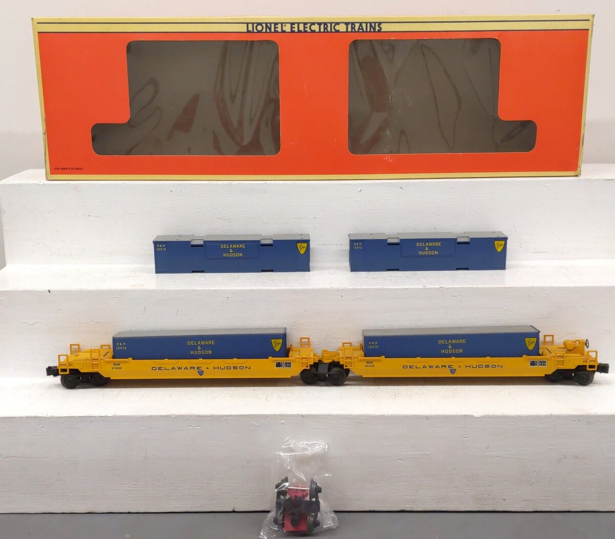 Lionel O Gauge Conrail Maxi-Stack Flatcars CR #60656 / #60685/Box