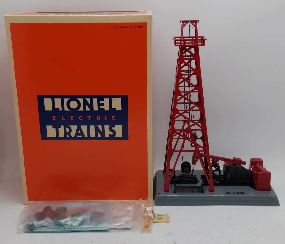 Lionel 6-12848 O Gauge Red Operating Oil Derrick LN/Box
