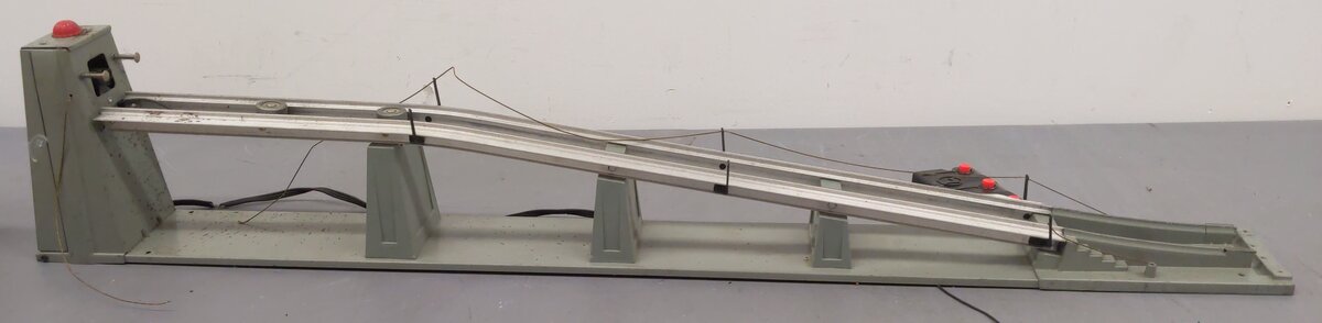 Lionel 456 Vintage O Operating Coal Ramp w/Controller & Bin/Box