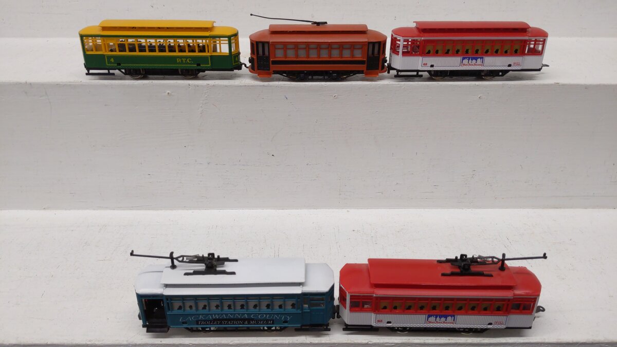 Mehano HO Scale Assorted Passenger Cars: 413, 4 [5] VG