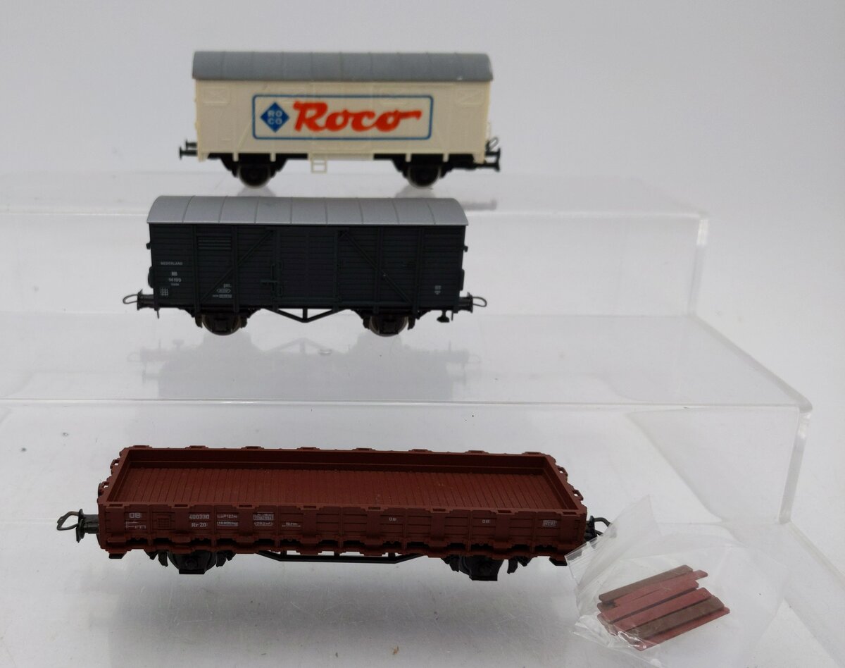 Roco HO Scale Assorted Freight Cars [3] VG