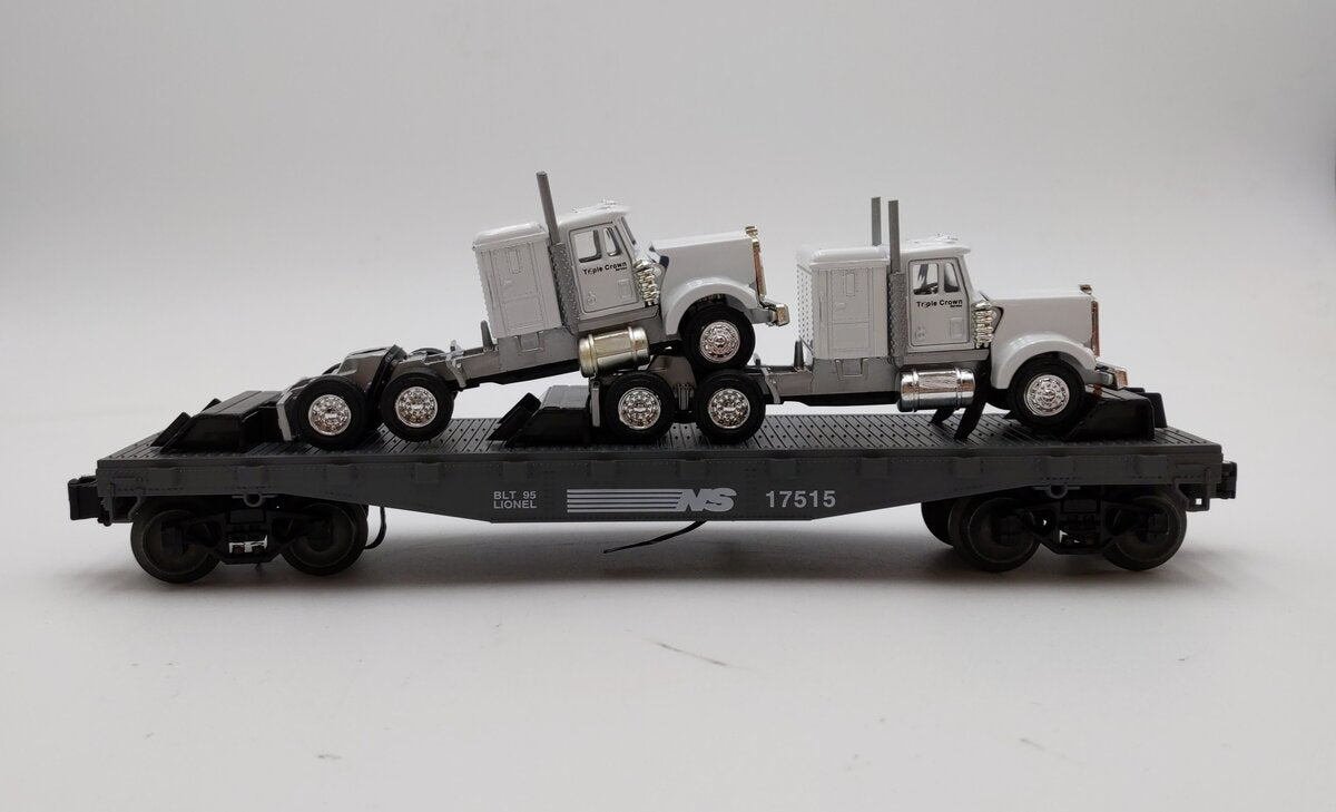 Lionel 6-17515 O Gauge Norfolk Southern Flatcar with Semi Tractors NIB