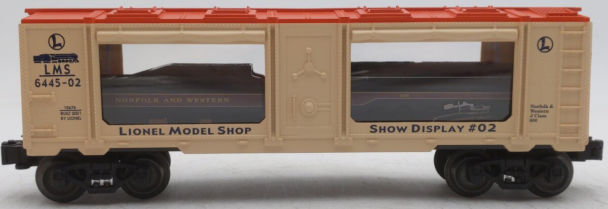 Lionel 6-19675 Lionel Model Shop Display Car with N&W J Class 600 Loco EX/Box