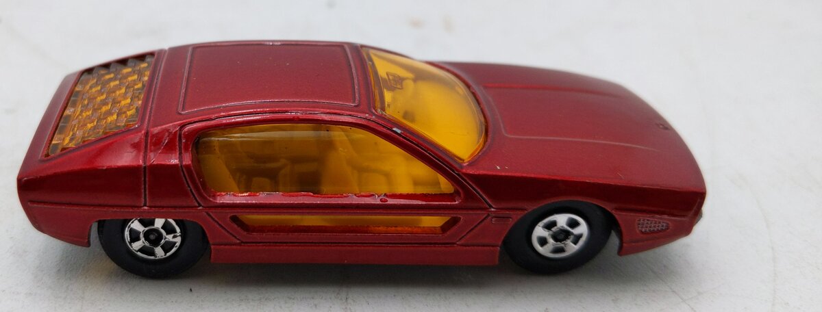 Matchbox 20 1:64 Scale Lamborghini  Marzal EX