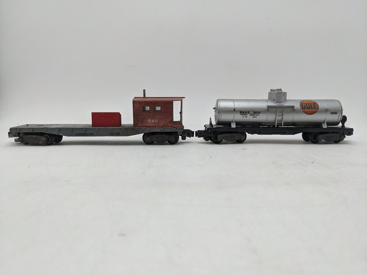 American Flyer S Gauge Assorted Freight Cars #5016 & 945 [2] VG