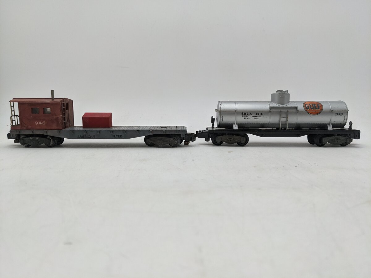American Flyer S Gauge Assorted Freight Cars #5016 & 945 [2] VG