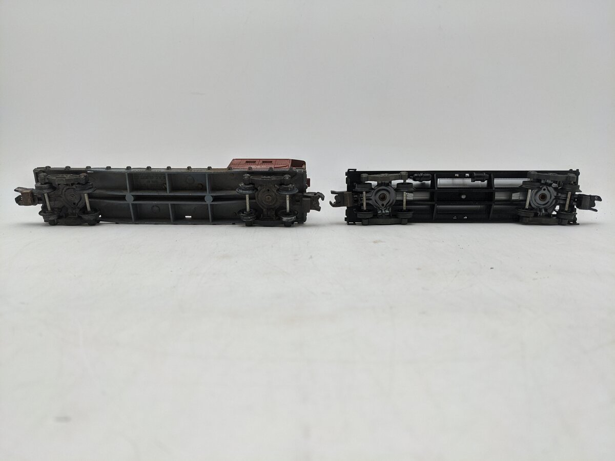 American Flyer S Gauge Assorted Freight Cars #5016 & 945 [2] VG