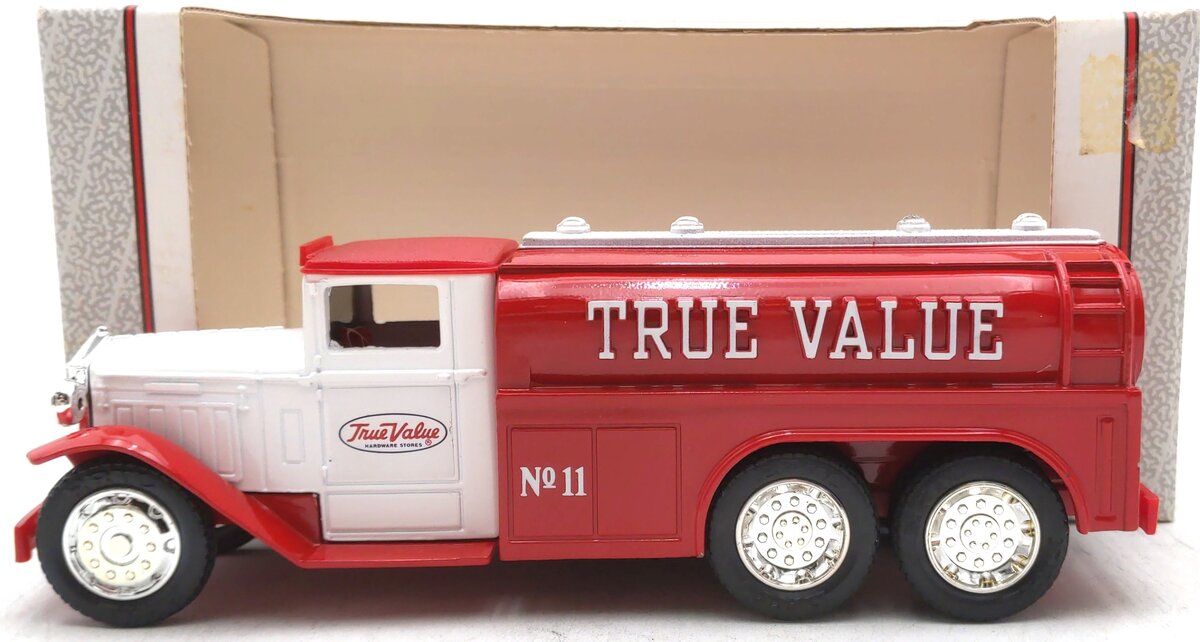 Ertl 2532 1:34 Scale 1930 Diamond 