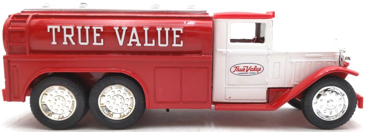Ertl 2532 1:34 Scale 1930 Diamond 