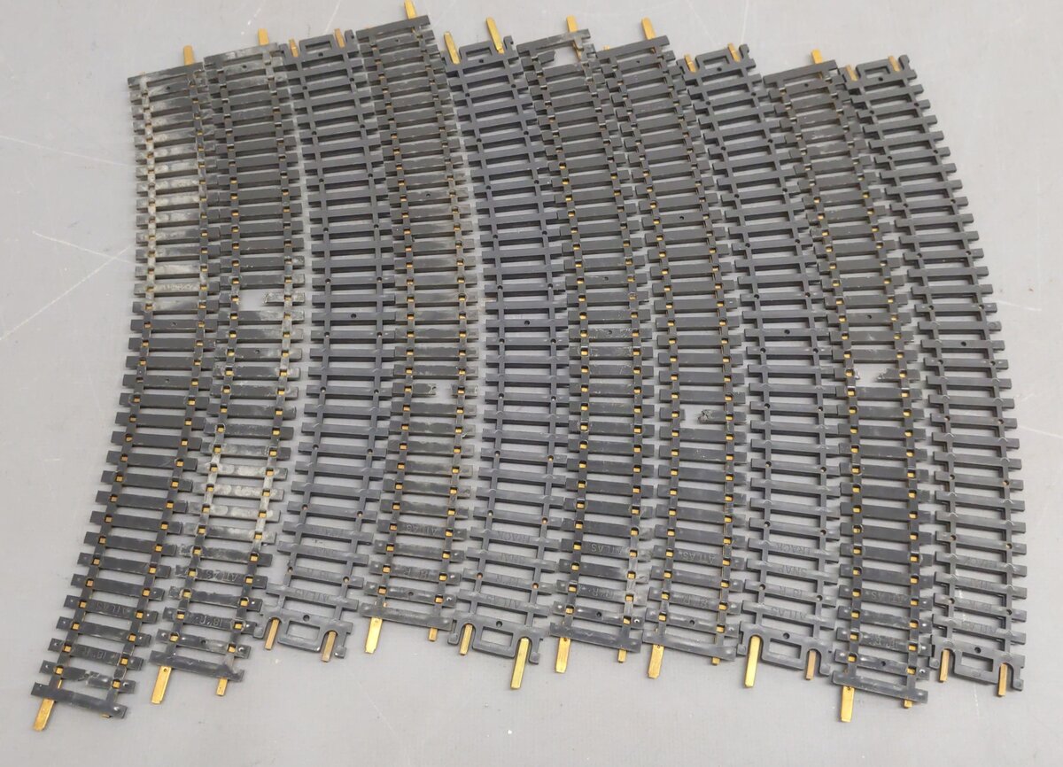 Atlas HO Straight & Curved Track & Rerailers [54] EX