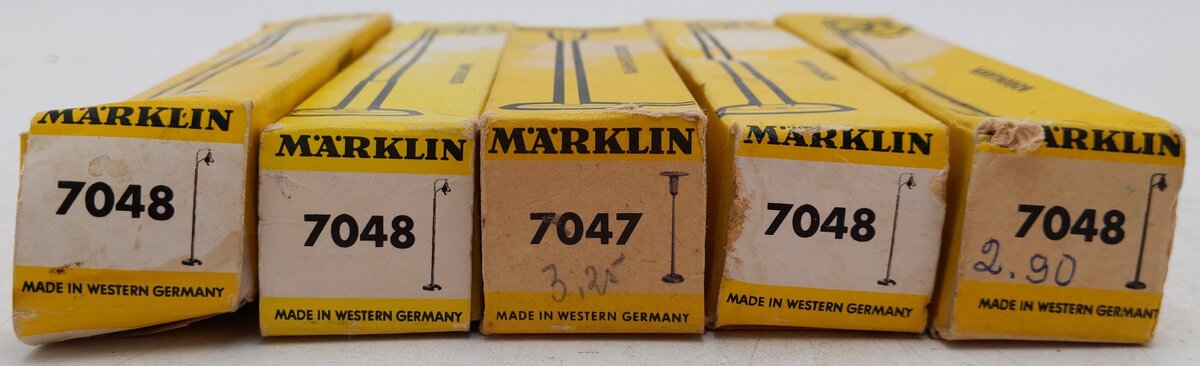 Marklin HO Scale Assorted Lamps and Street Lights: 7048 and 7047 [5]/Box