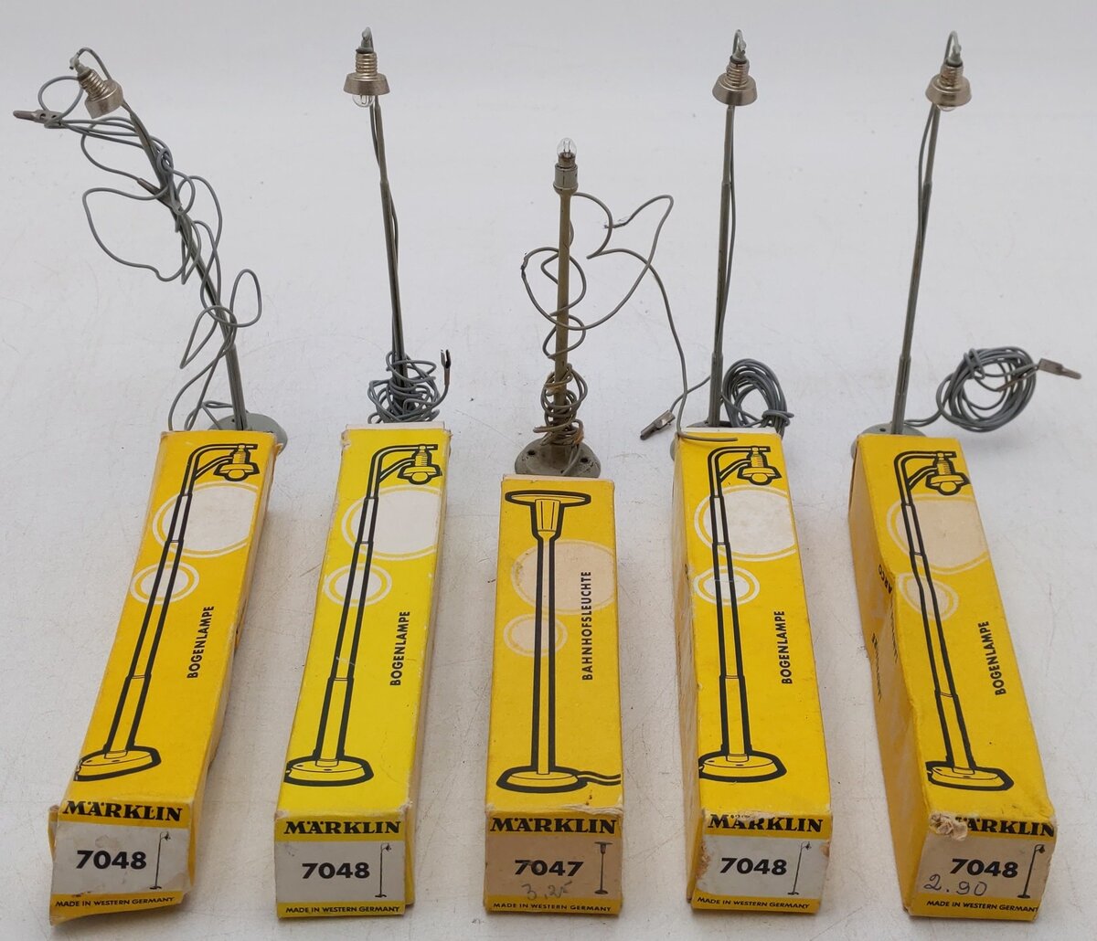 Marklin HO Scale Assorted Lamps and Street Lights: 7048 and 7047 [5]/Box