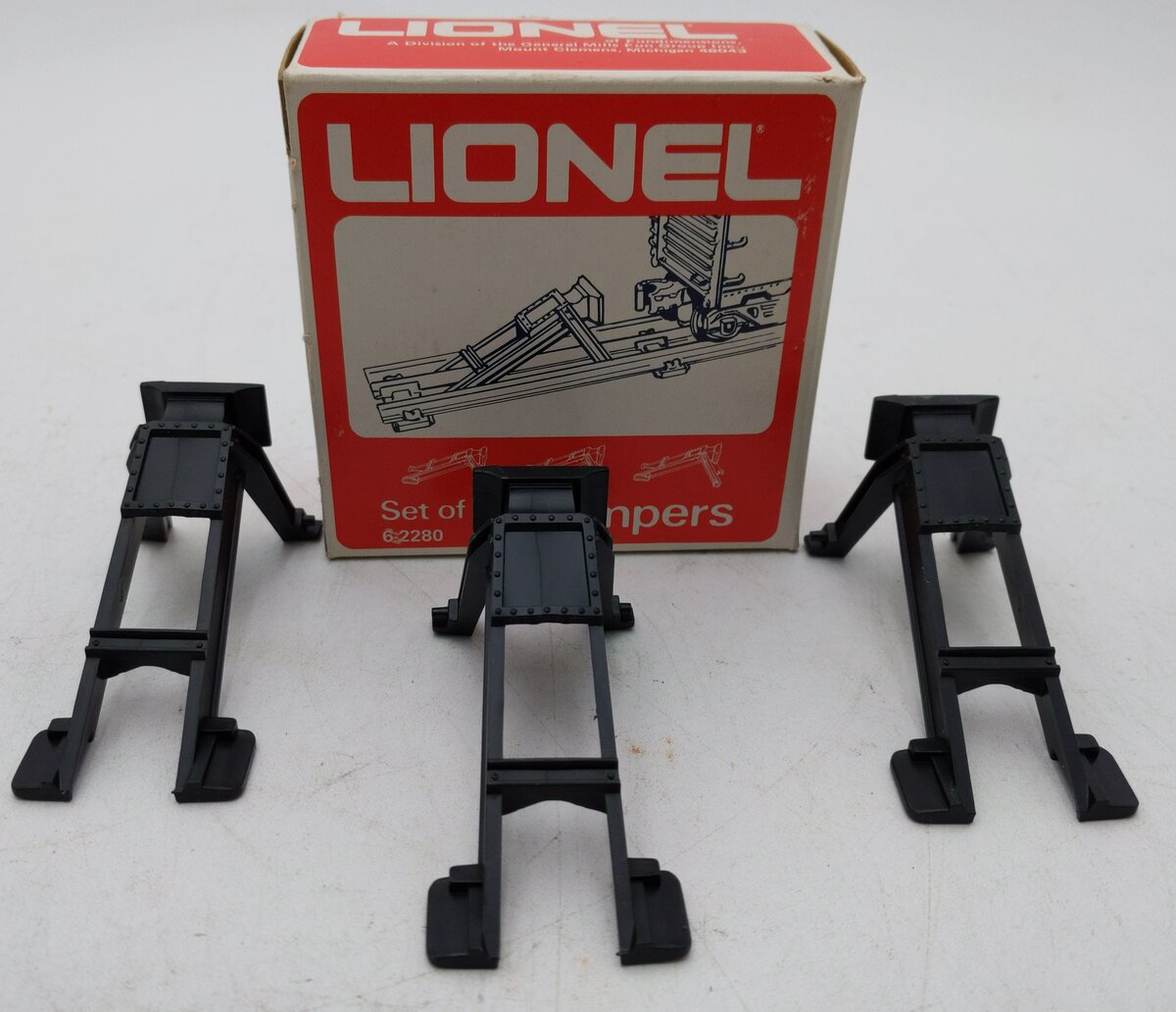 Lionel 6-2280 O Non-Illuminated Bumpers (Box of 3)