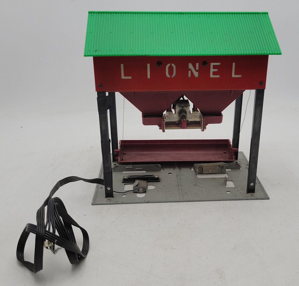 Lionel 497 Vintage O Operating Coaling Station VG