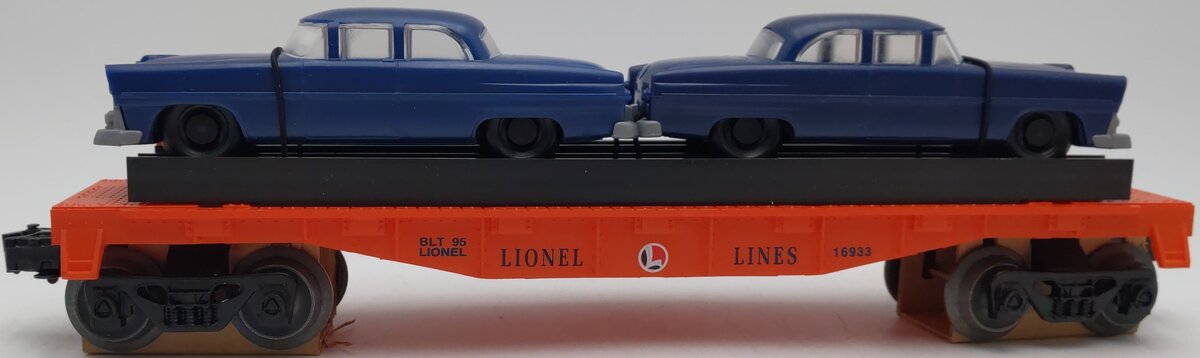 Lionel 6-16933 O Gauge Lionel Lines Flatcar with 2 Automobiles EX/Box