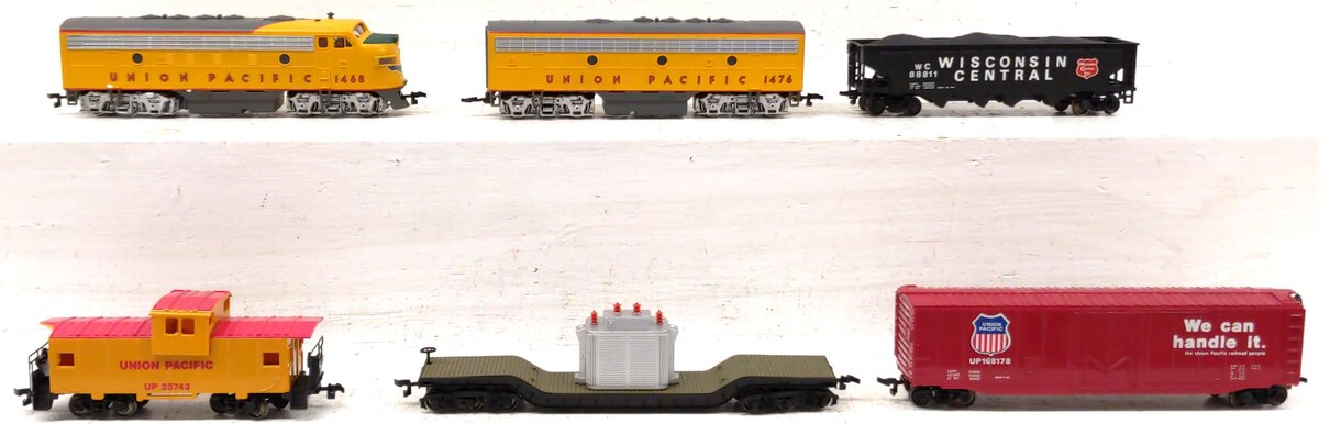 Bachmann 01113 Santa Fe Silver Series Complete HO Gauge Diesel Train Set VG/Box