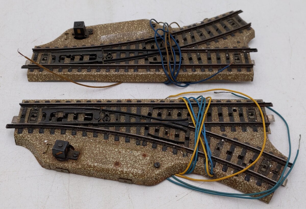 Marklin 5117 HO Scale Left and Right Track Turnouts (One Pair)/Box