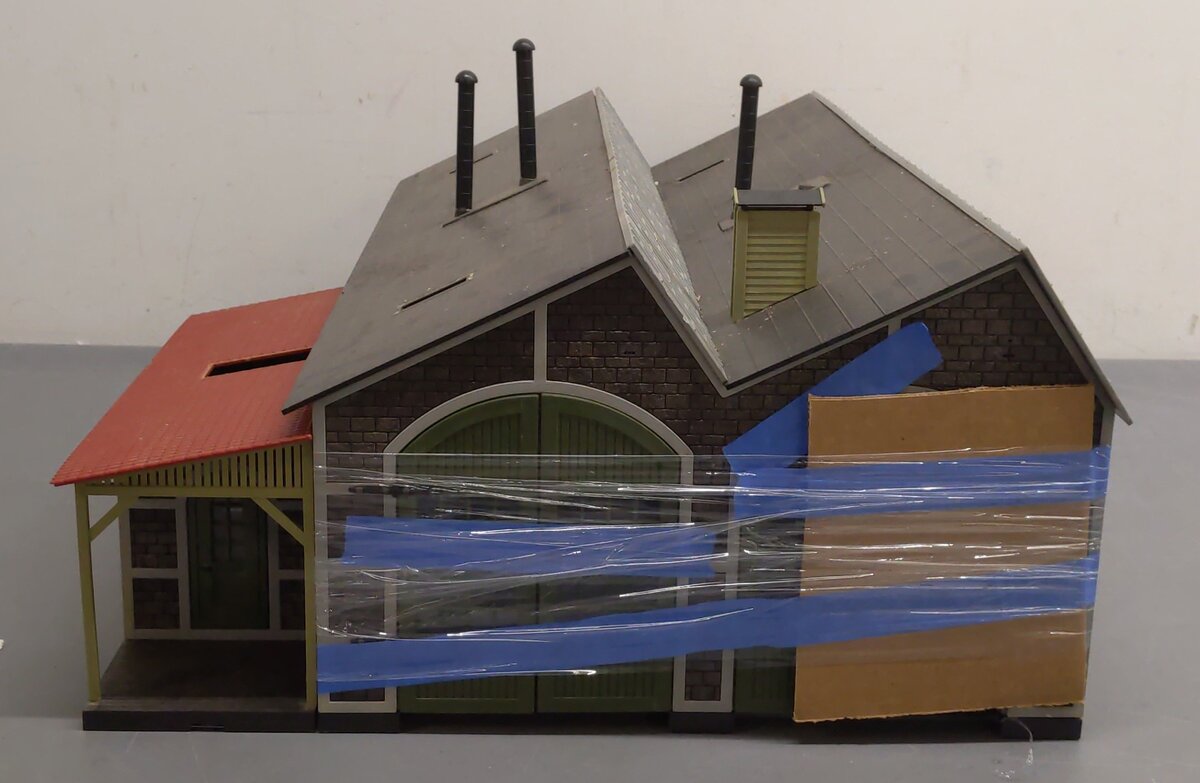 G Scale Custom Engine Shed VG