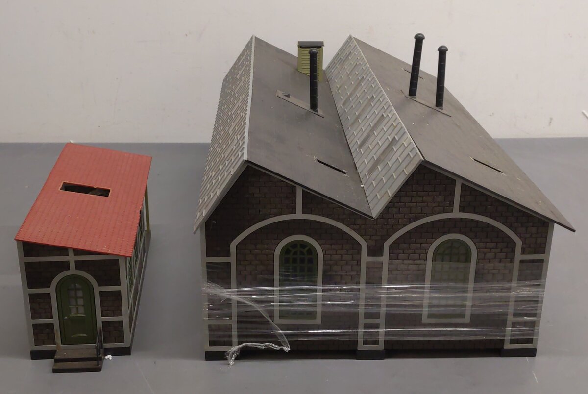 G Scale Custom Engine Shed VG