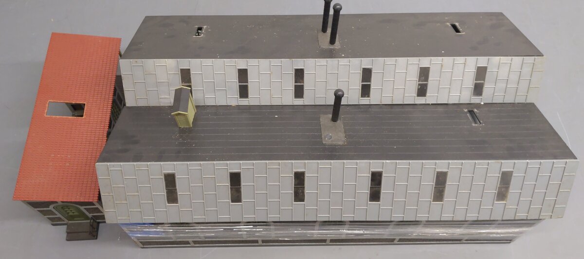 G Scale Custom Engine Shed VG