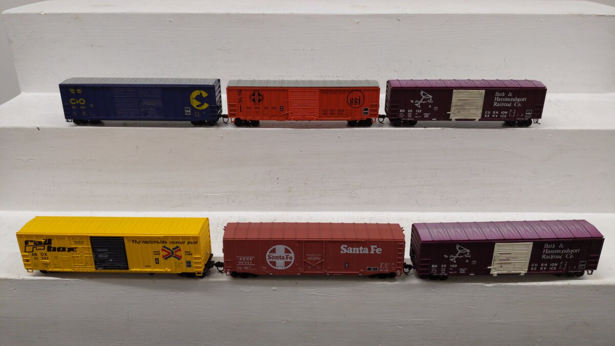 HO Scale Assorted CUSTOM Freight Cars: 25122, 25150, 97221, 3000, 481895 [6] EX