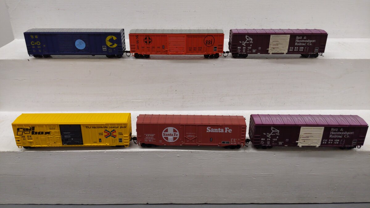 HO Scale Assorted CUSTOM Freight Cars: 25122, 25150, 97221, 3000, 481895 [6] EX