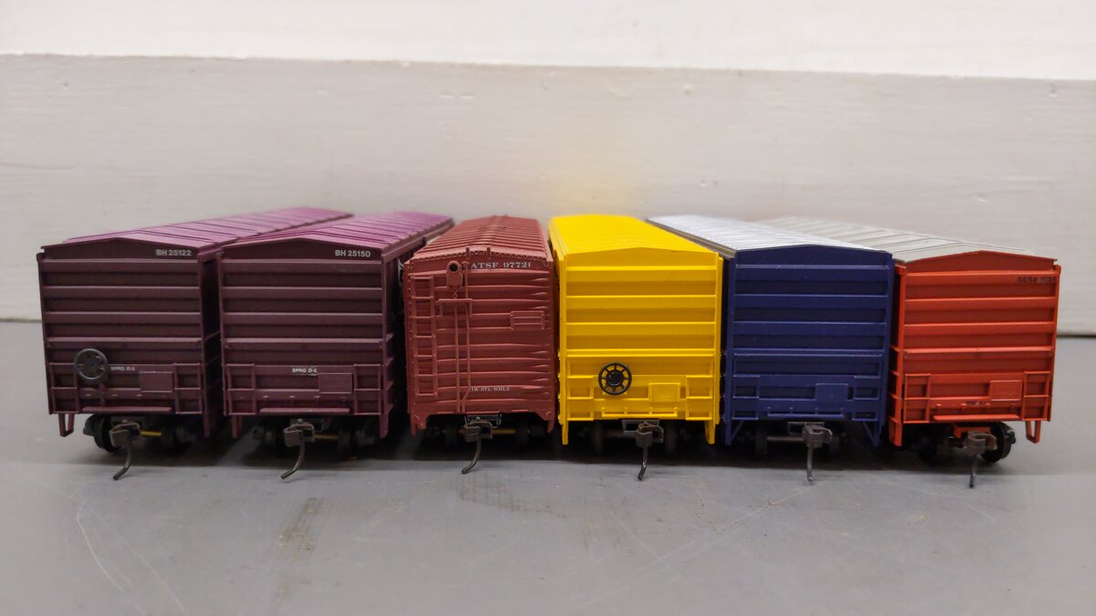 HO Scale Assorted CUSTOM Freight Cars: 25122, 25150, 97221, 3000, 481895 [6] EX