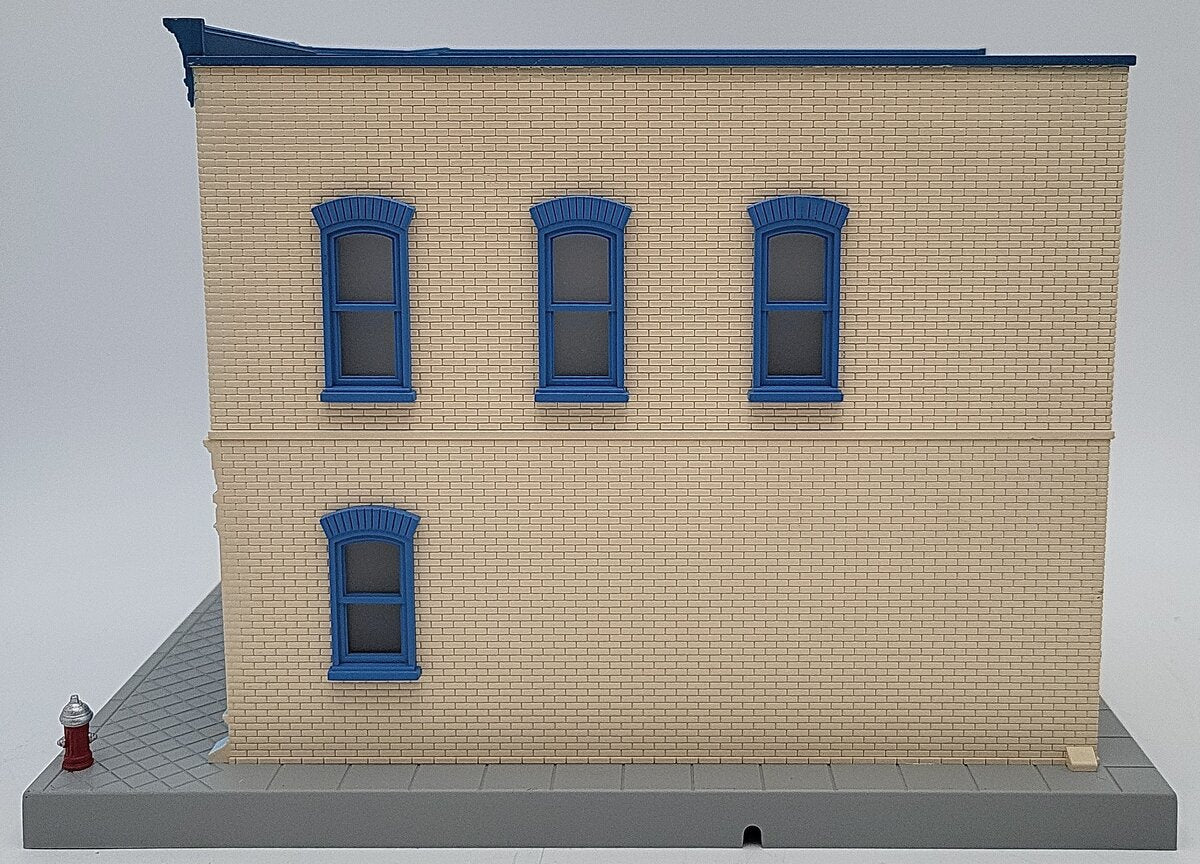 MTH 30-90476 Benedetto Brooklyn Meat's & Deli Opposite Corner Building w/ Sign