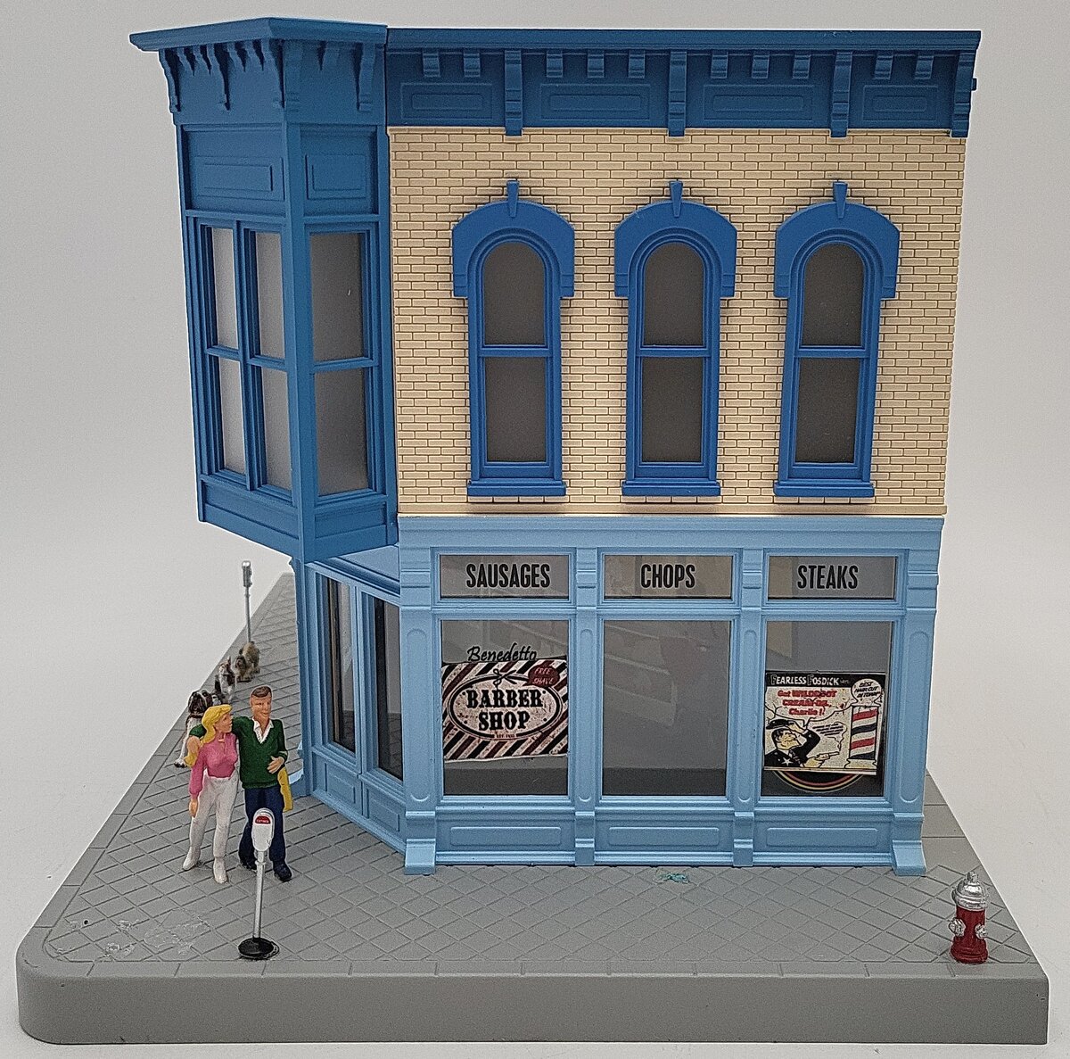 MTH 30-90476 Benedetto Brooklyn Meat's & Deli Opposite Corner Building w/ Sign