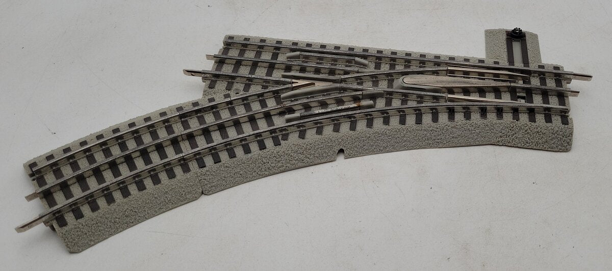 Lionel 6-12045 O O36 Left Hand Remote-Control FasTrack Curved Switch Turnout EX