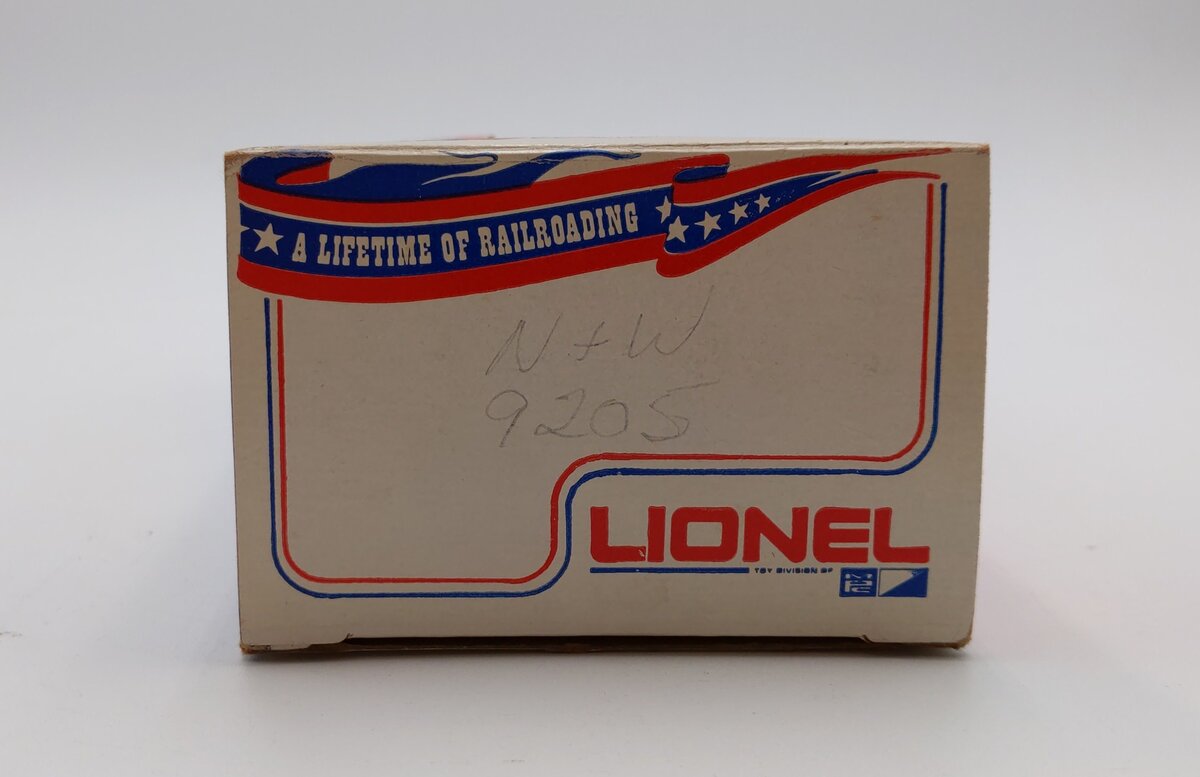 Lionel 6-9205 O Gauge Norfolk & Western Boxcar #9205 NIB
