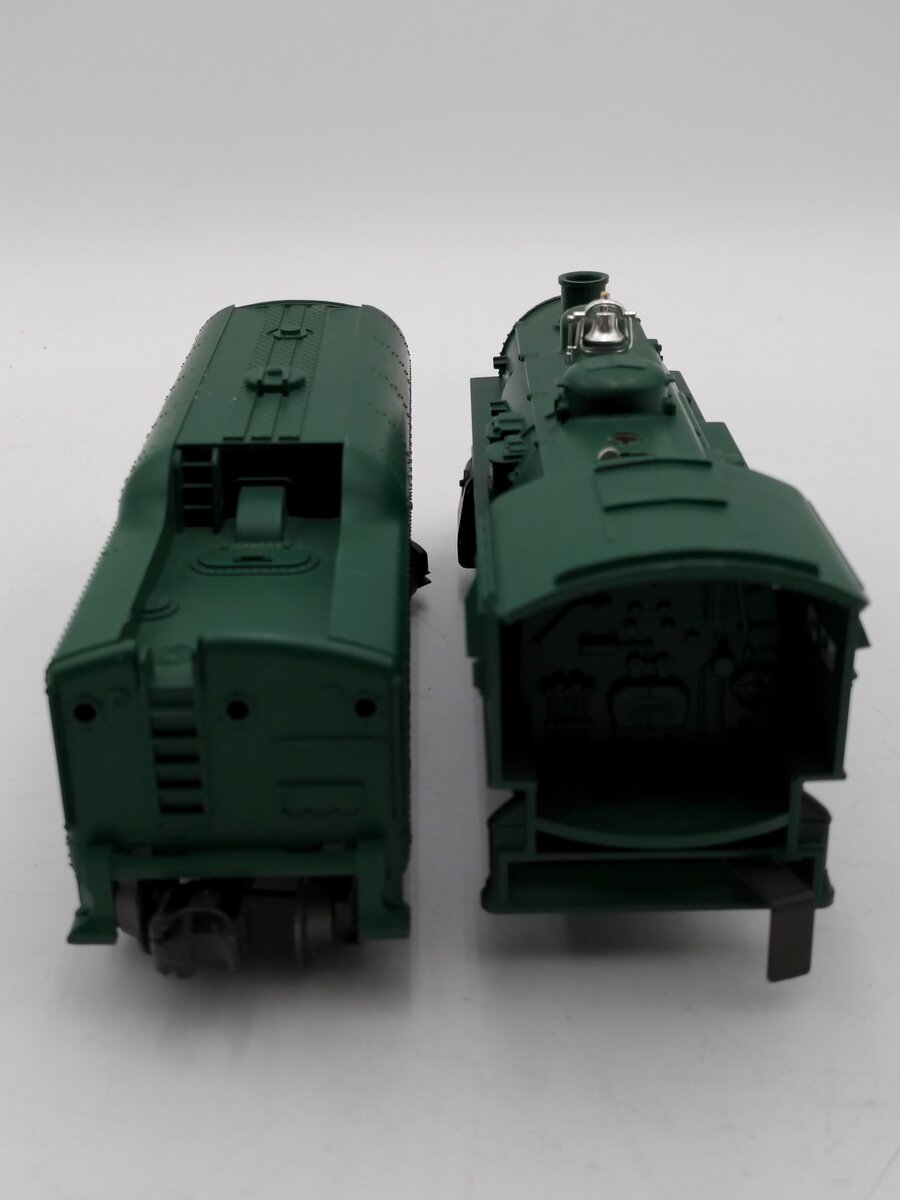 Lionel 6-8302 Southern 0-4-0 Steam Loco & Tender EX