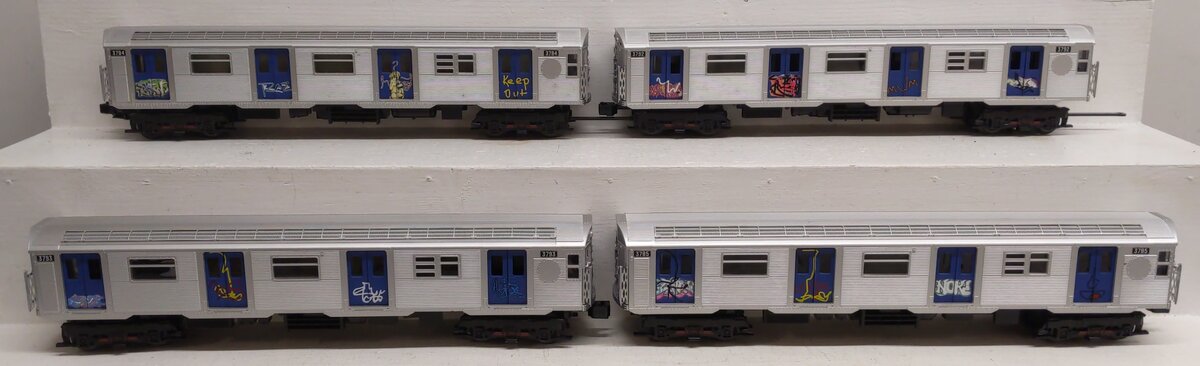 MTH 20-80005A O MTA R-32 Graffiti Subway Set w/Proto-Sound 2.0 (Set of 4) EX