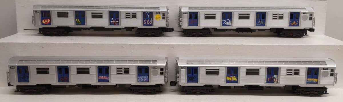 MTH 20-80005A O MTA R-32 Graffiti Subway Set w/Proto-Sound 2.0 (Set of 4) EX