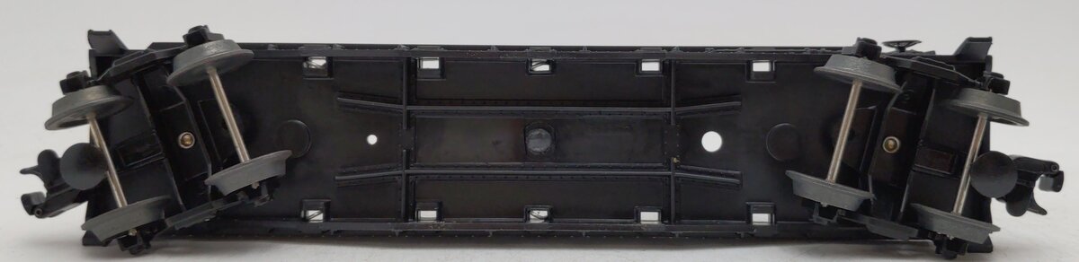 Lionel 6-16677 O Gauge NATO Flatcar with Royal Navy Submarine EX/Box