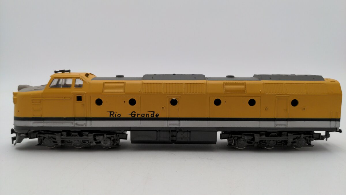 Rivarossi 5052-03 HO Rio Grande ML 4000 Diesel Locomotive #4001 EX