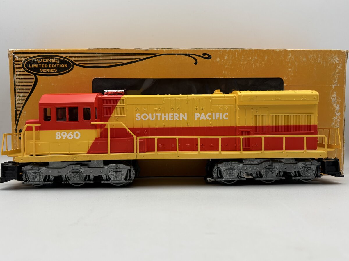 Lionel 6-8960 O Gauge Southern Pacific U36C Diesel Locomotive EX/Box