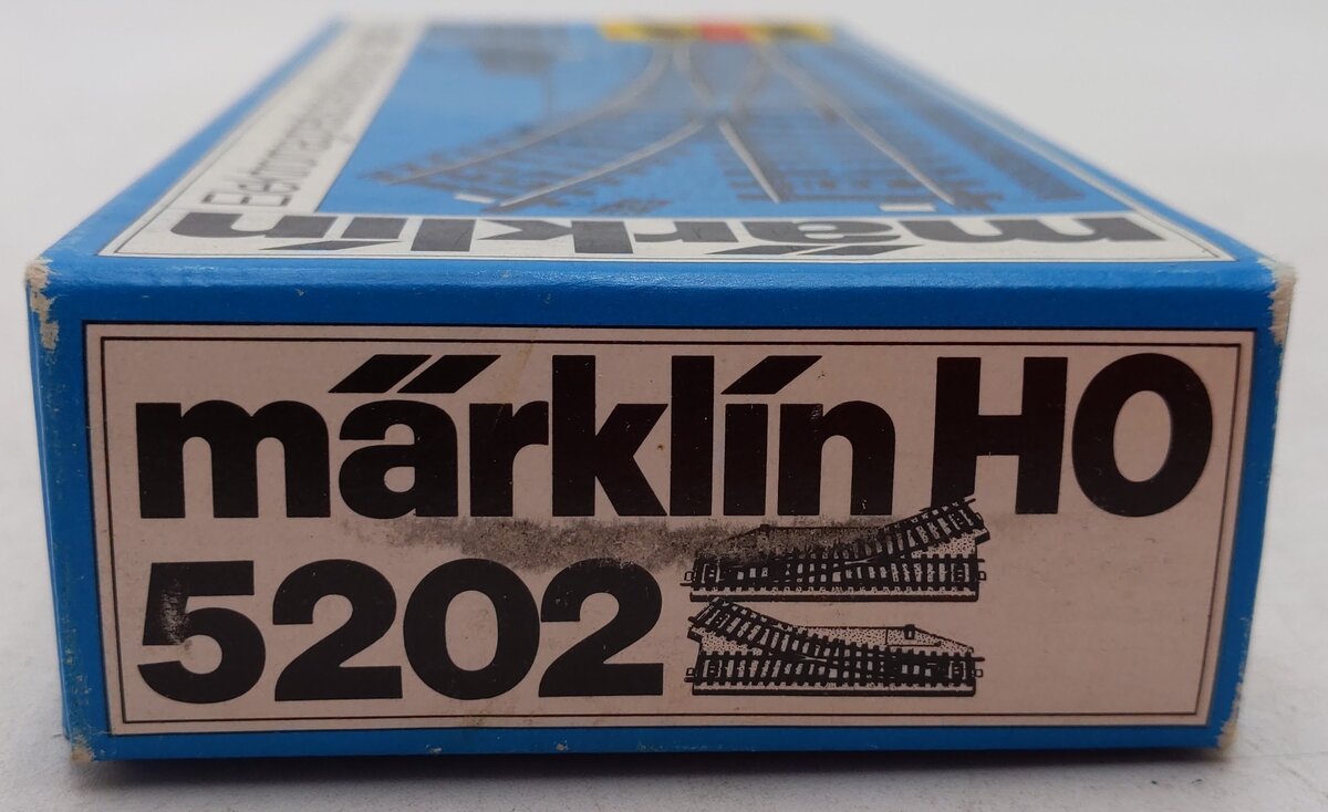 Marklin 5202 HO Remote Left and Right Switch Pair/Box