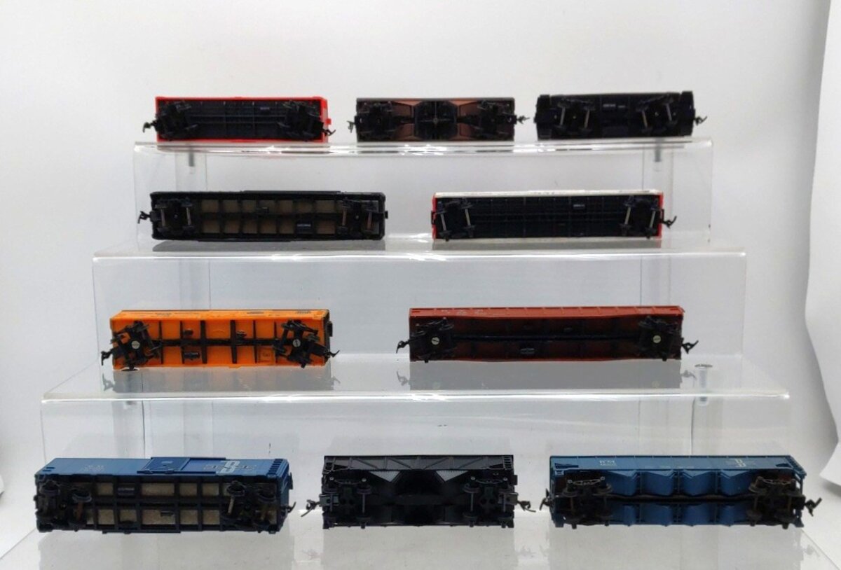 HO Scale Assorted Freight Cars [10] EX