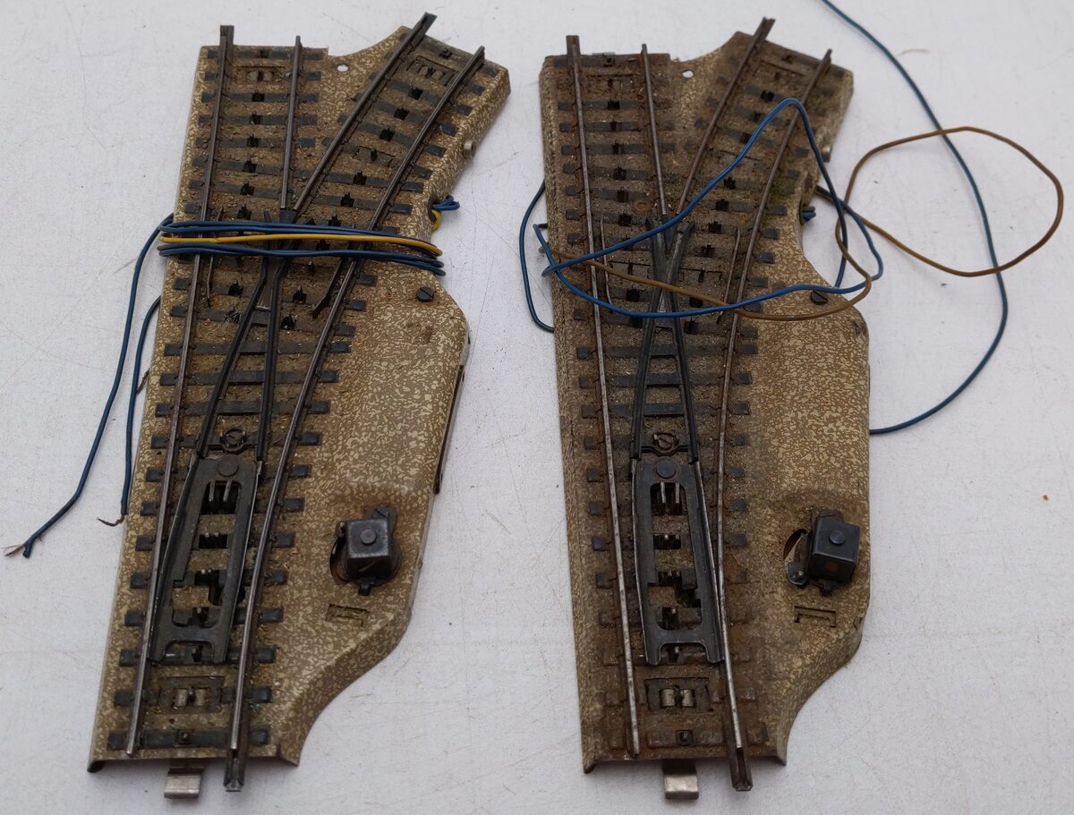 Marklin 5202 HO Scale Remote Right Switch Pair/Box
