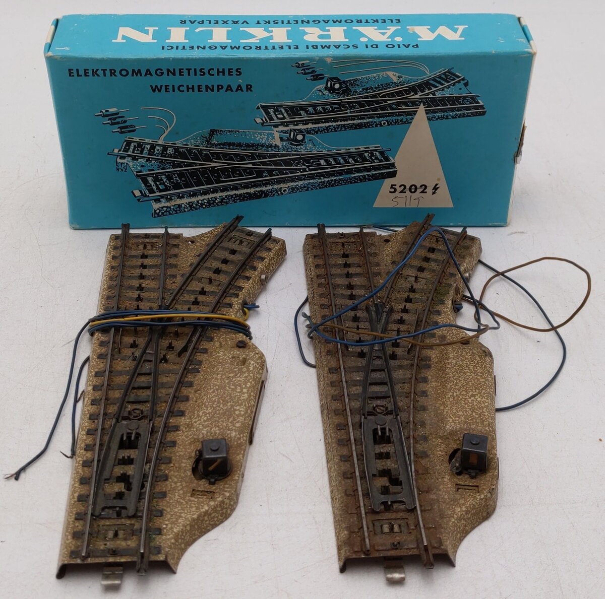 Marklin 5202 HO Scale Remote Right Switch Pair/Box