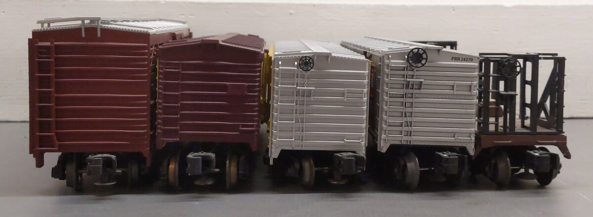 Lionel & Other Assorted O Gauge Freight Cars [5] EX