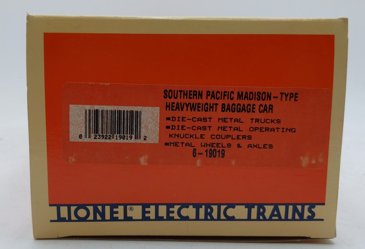 Lionel 6-19019 O Gauge Southern Pacific Madison Heavyweight Baggage Car VG/Box