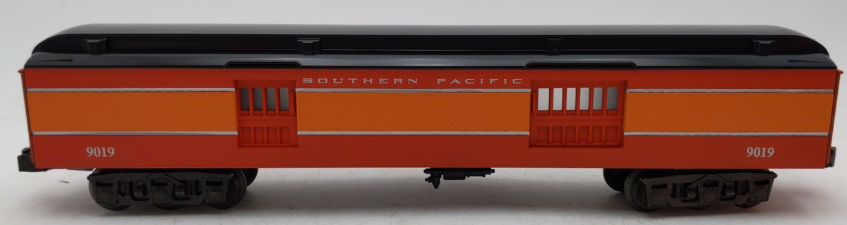 Lionel 6-19019 O Gauge Southern Pacific Madison Heavyweight Baggage Car VG/Box