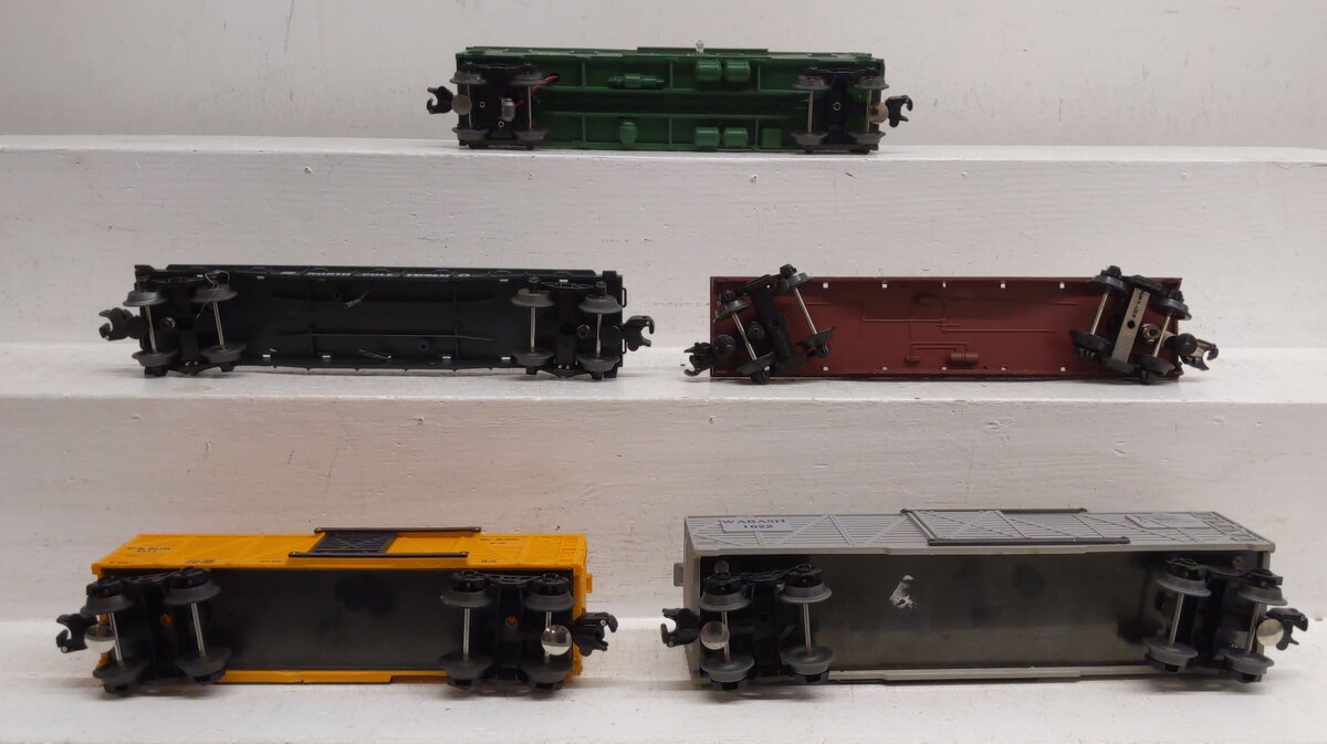 Lionel & Other Assorted Freight Cars [5] EX