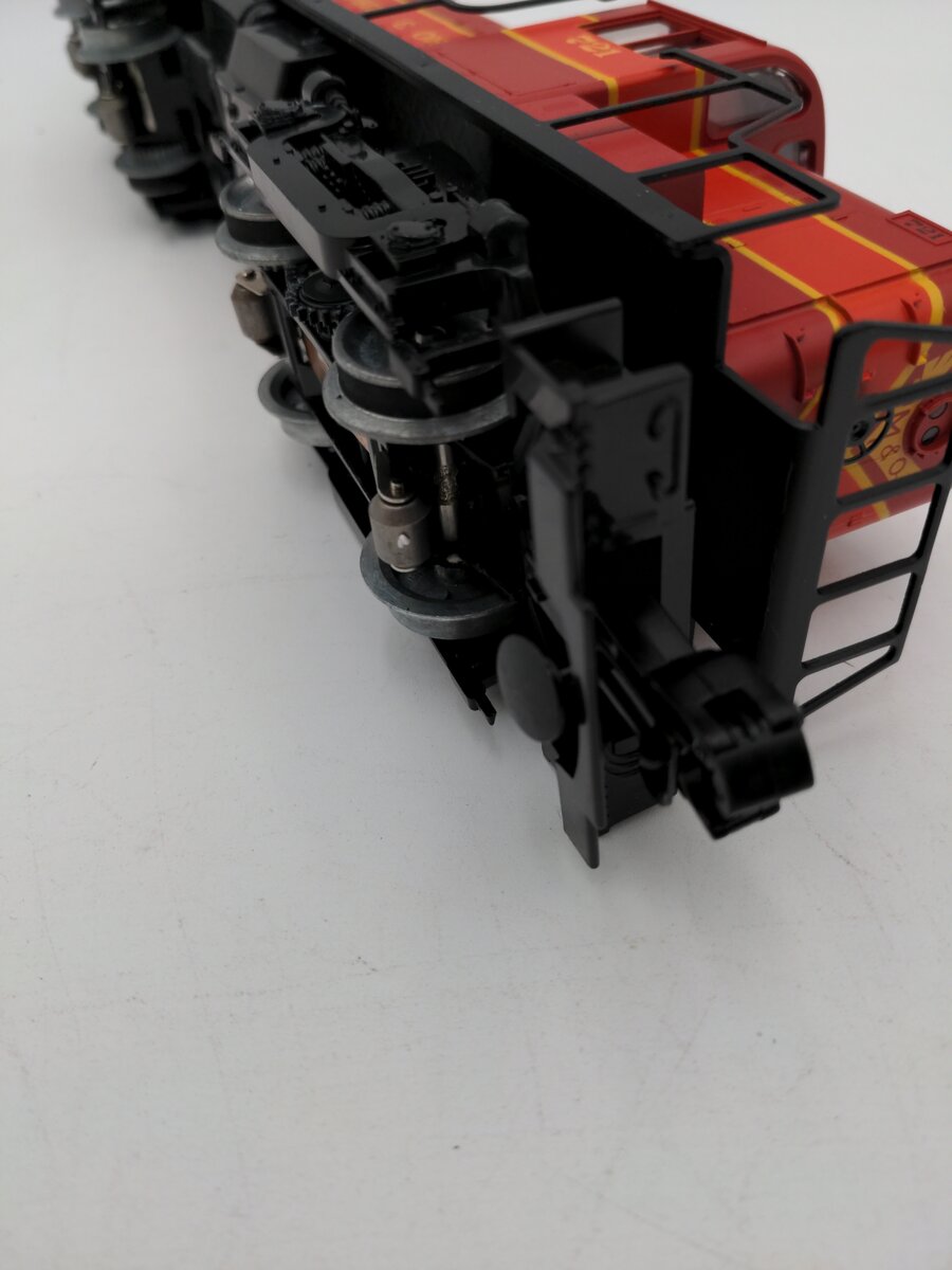 Lionel 6-18554 O Gauge GM&O RS-3 Diesel Locomotive #721 with Display Case EX/Box