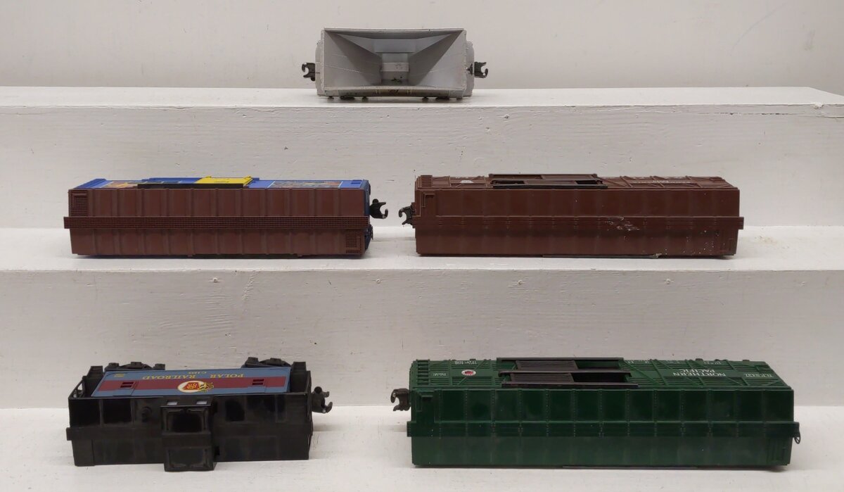 Lionel & Other Assorted Freight Cars [5] EX